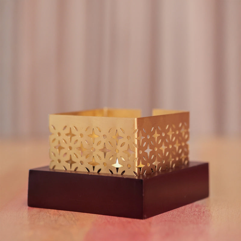 Quesera – What Makes an Incense Burner Truly Luxurious?