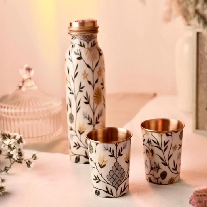 Handcrafted Copper Bottle with Glasses by Casa Quesera