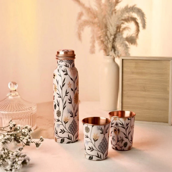 Handcrafted Copper Bottle with Glasses by Casa Quesera