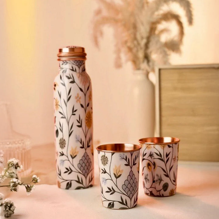 Handcrafted Copper Bottle with Glasses by Casa Quesera