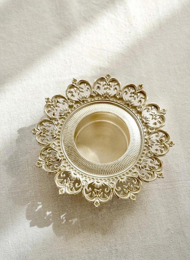 Casa Quesera Silver-Plated flower shaped tea light holder