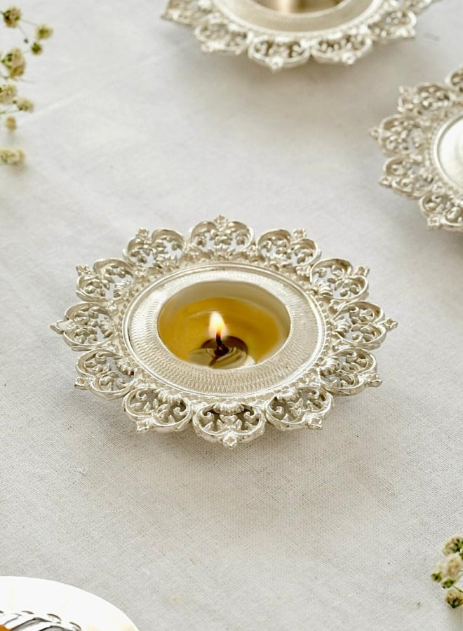 Casa Quesera Silver-Plated flower shaped tea light holder