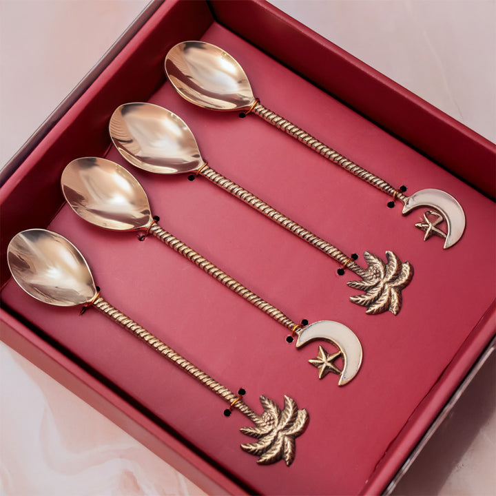Casa Quesera Palm and start Dessert spoon in Gold