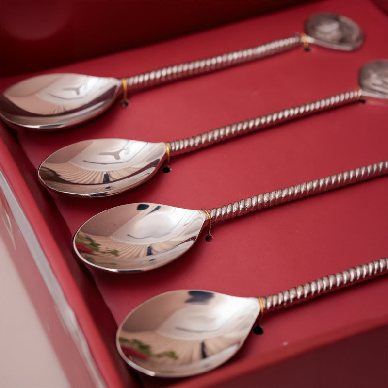 Casa Quesera Palm and start Dessert spoon in Gold